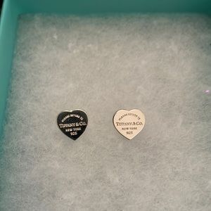 Brand new never worn Tiffany & Co Heart Stud earrings